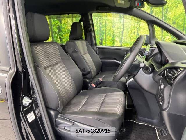 Toyota VOXY 2018-06 370340-8