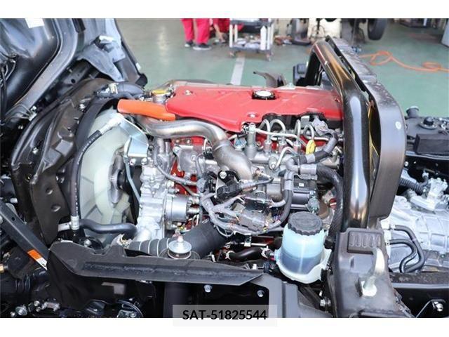 Hino DUTRO 2023-04 255432-18