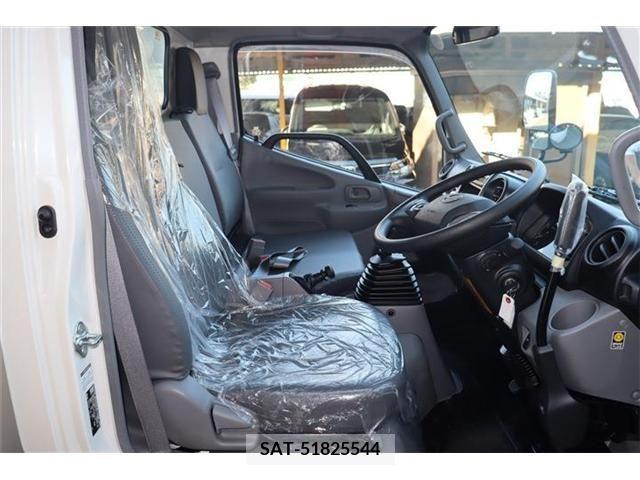 Hino DUTRO 2023-04 255432-9