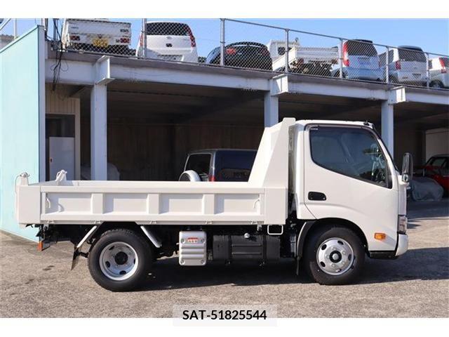 Hino DUTRO 2023-04 255432-6