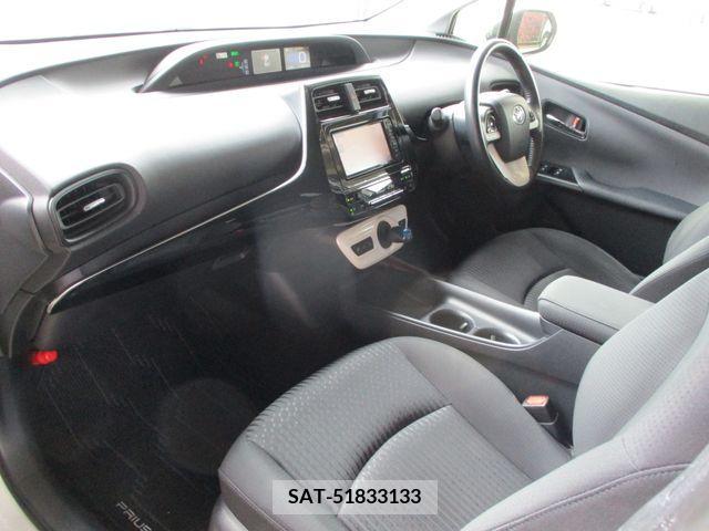 Toyota PRIUS 2018-03 282086-16