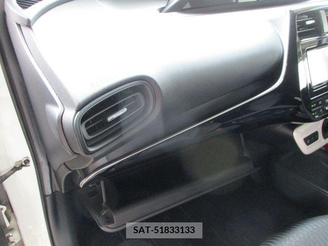 Toyota PRIUS 2018-03 282086-17