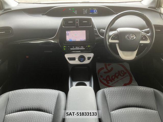 Toyota PRIUS 2018-03 282086-1