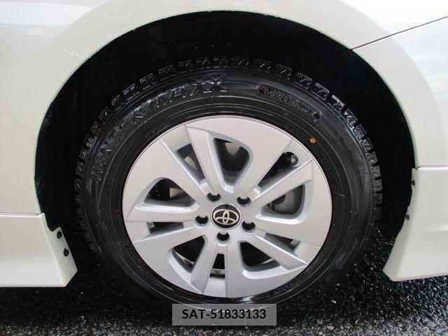 Toyota PRIUS 2018-03 282086-11