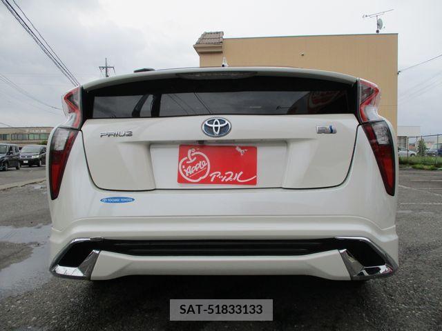 Toyota PRIUS 2018-03 282086-4