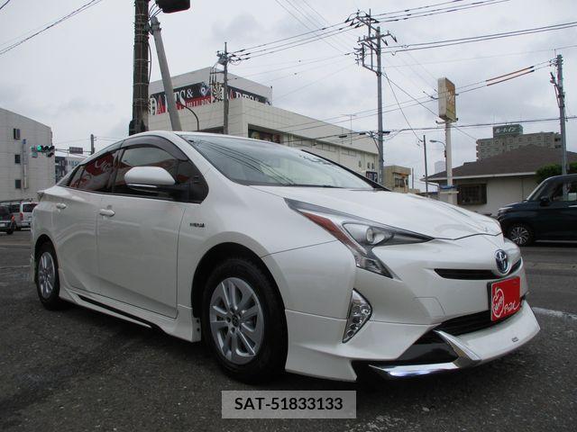 Toyota PRIUS 2018-03 282086-5