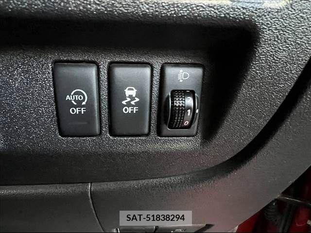Nissan MARCH 2015-11 256754-5