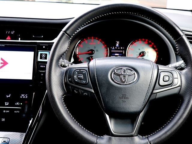 Toyota HARRIER 2016-09 555-22