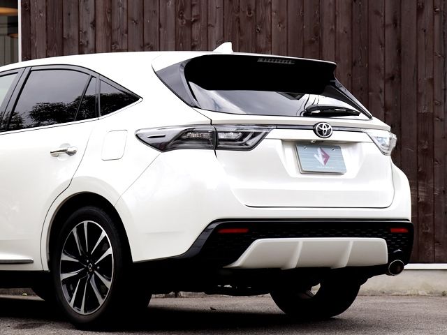 Toyota HARRIER 2016-09 555-11