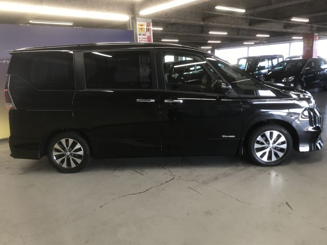 Nissan SERENA 2017-07 193742-7