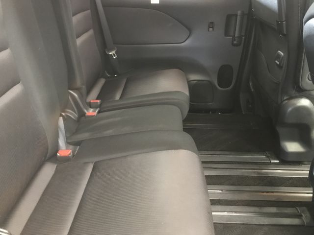 Nissan SERENA 2017-07 193742-15