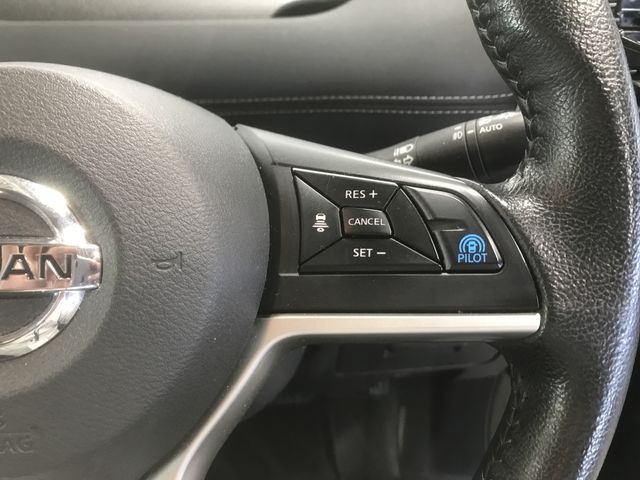 Nissan SERENA 2017-07 193742-29