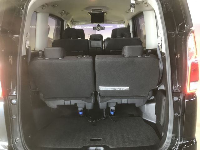 Nissan SERENA 2017-07 193742-16