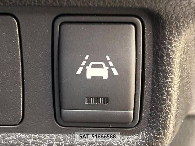 Nissan NOTE 2016-02 302398-7