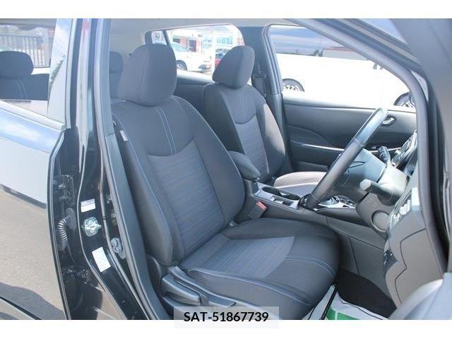 Nissan LEAF 2019-10 329730-13