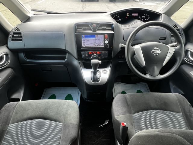 Nissan SERENA 2016-04 27686-5