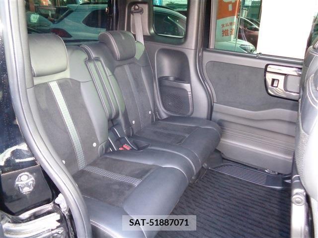 Honda N BOX 2021-05 251045-12