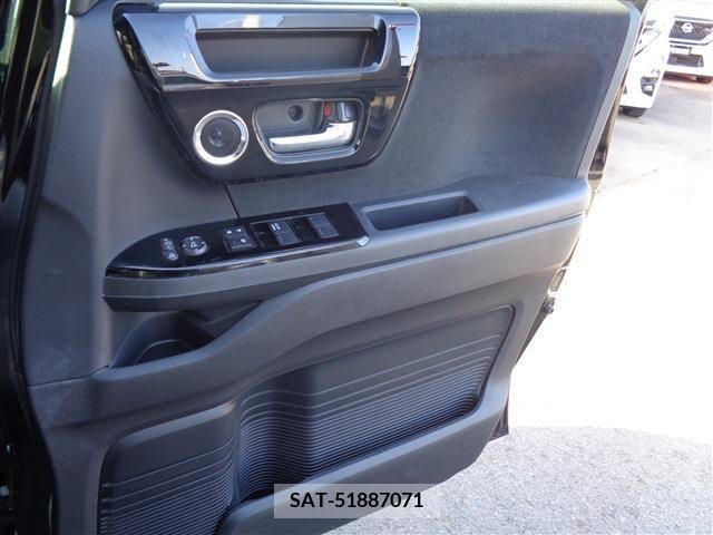 Honda N BOX 2021-05 251045-19