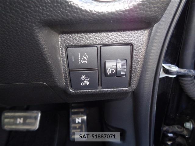 Honda N BOX 2021-05 251045-18
