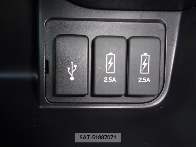 Honda N BOX 2021-05 251045-16