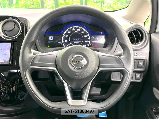 Nissan NOTE 2018-10 305437-11