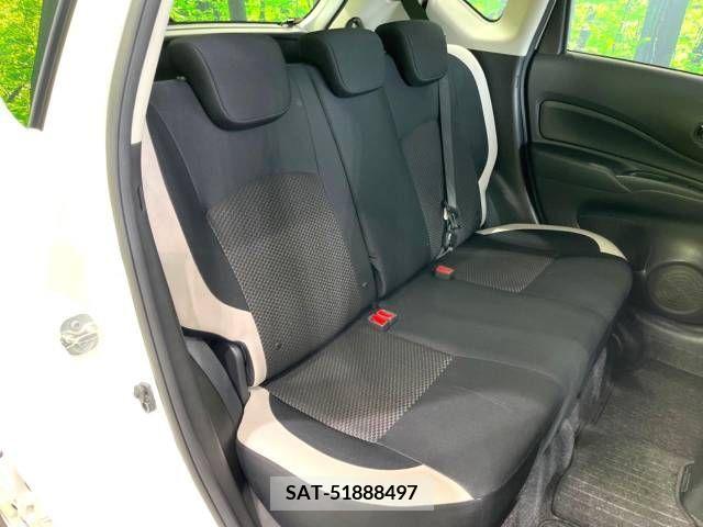 Nissan NOTE 2018-10 305437-9