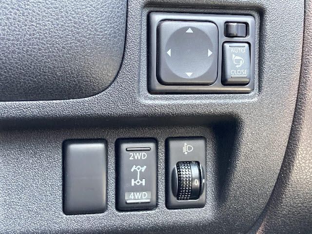 Nissan MARCH 2012-07 20477-9
