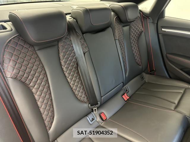 Audi S3 2018-08 261695-15