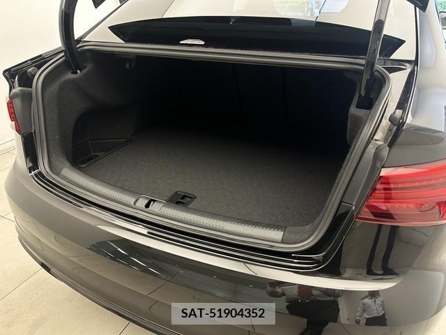 Audi S3 2018-08 261695-16