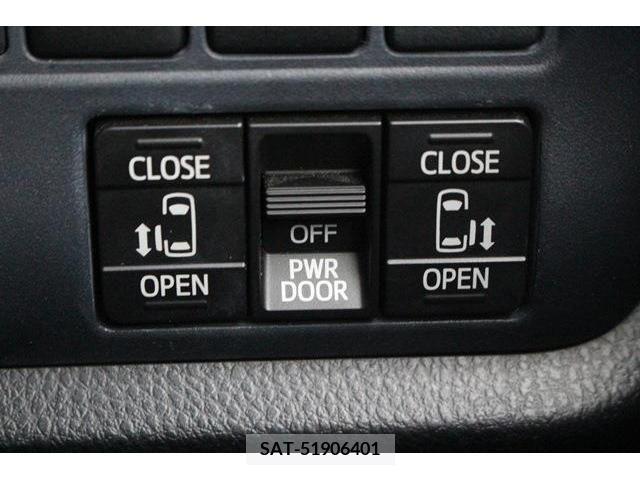 Toyota NOAH 2014-02 279493-3