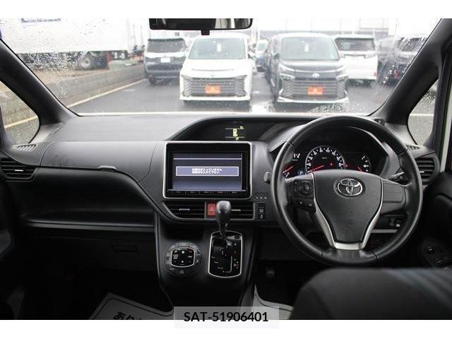 Toyota NOAH 2014-02 279493-14