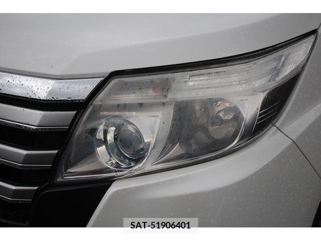 Toyota NOAH 2014-02 279493-11