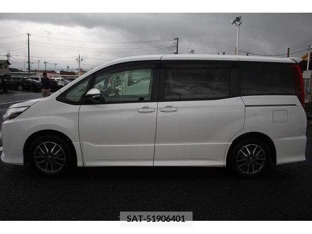 Toyota NOAH 2014-02 279493-8