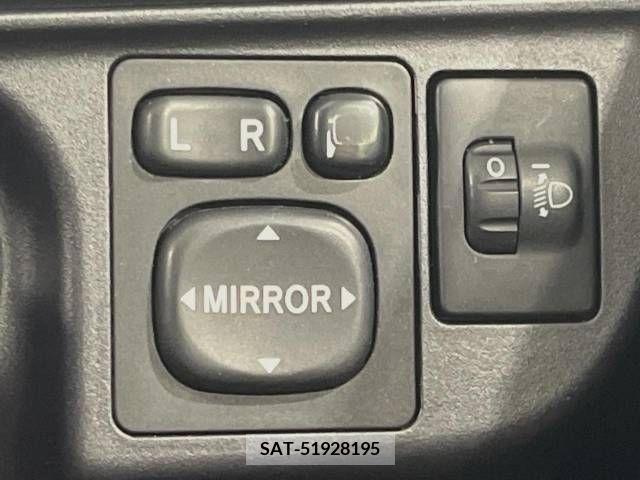 Toyota AQUA 2012-05 327882-5