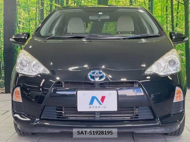 Toyota AQUA 2012-05 327882-14
