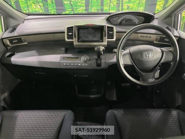 Honda FREED SPIKE 2010-12 302824-1