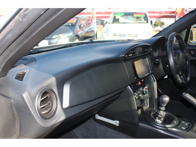 Toyota 86 2012-12 180674-11