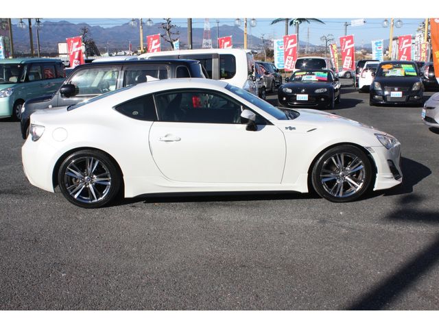 Toyota 86 2012-12 180674-3