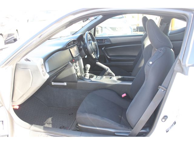 Toyota 86 2012-12 180674-14