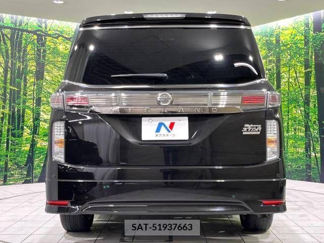 Nissan ELGRAND 2015-03 231541-16