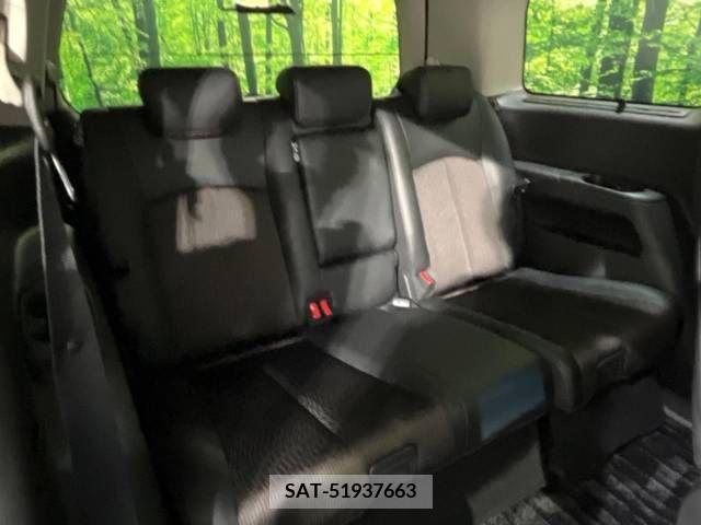 Nissan ELGRAND 2015-03 231541-10