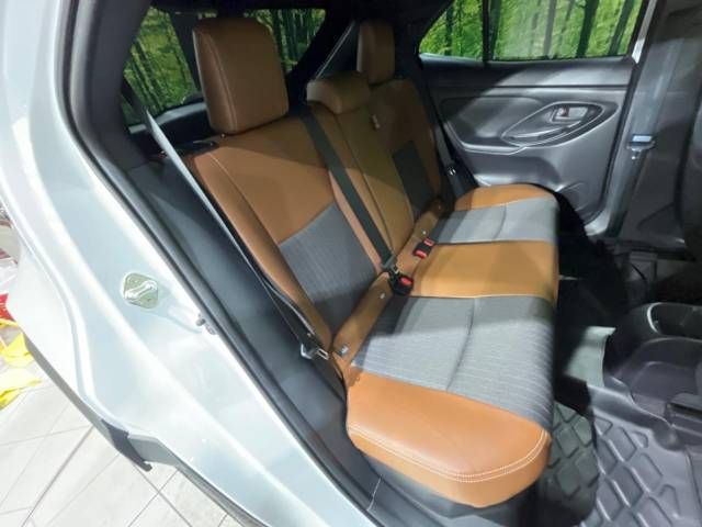 Toyota YARIS CROSS 2023-03 184923-9