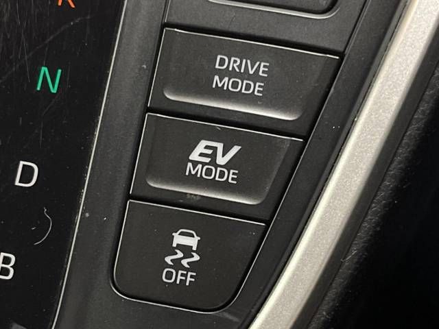 Toyota VOXY HYBRID 2022-12 14223-6