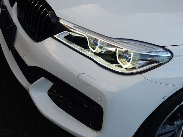 Bmw 7 SERIES 2018-01 182059-13