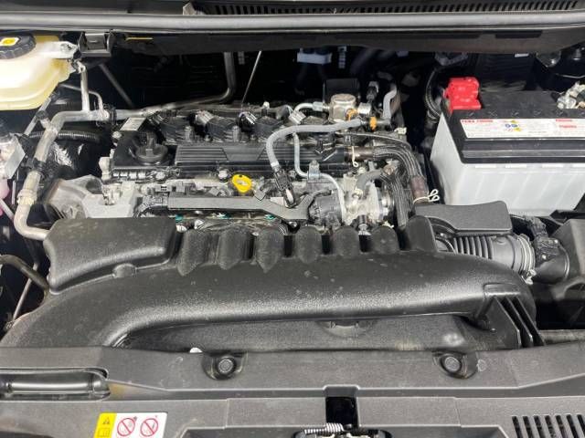 Toyota VOXY 2022-01 185330-18