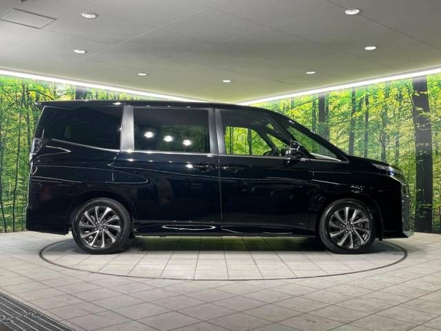 Toyota VOXY 2022-01 185330-17
