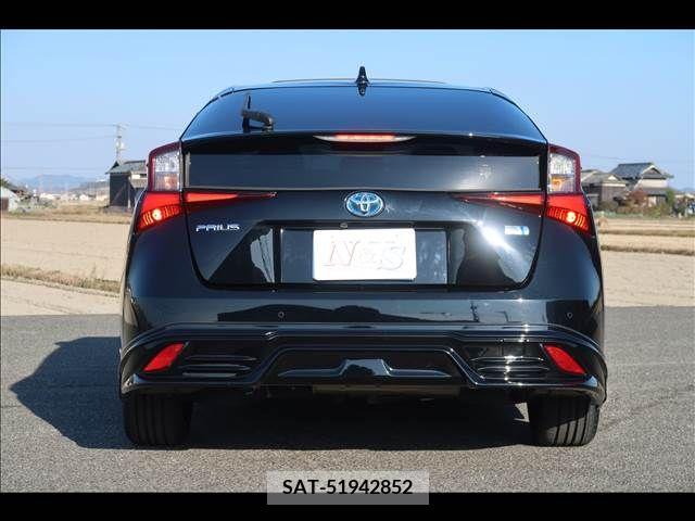 Toyota PRIUS 2019-11 249361-3