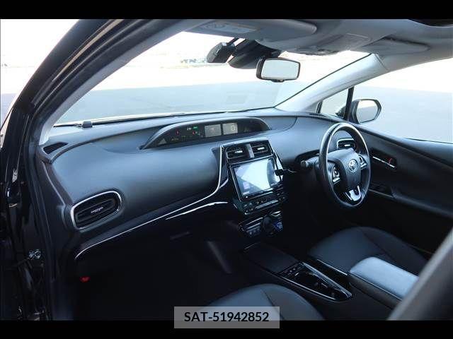 Toyota PRIUS 2019-11 249361-12