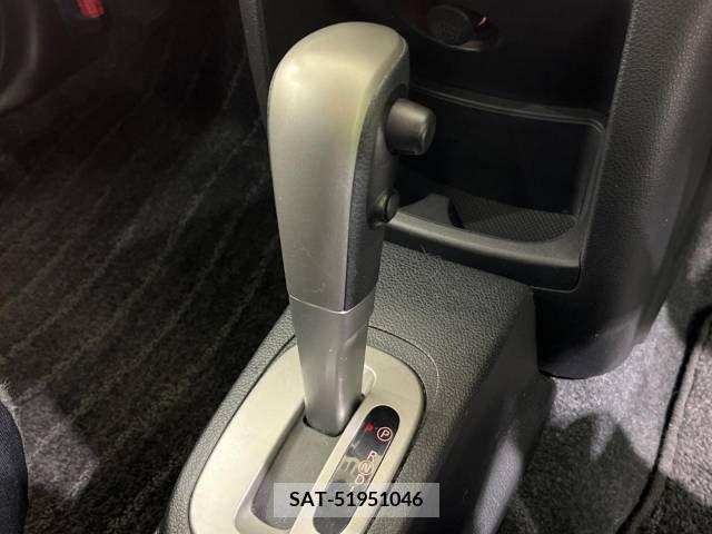 Nissan NOTE 2011-04 279846-19