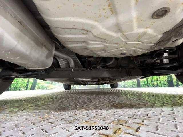 Nissan NOTE 2011-04 279846-17